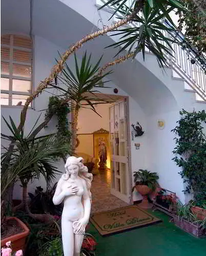 Ξενοδοχείο Diana - & 3*