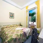 Diana Hotel 3*