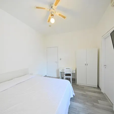 Hotel Diana - & 3*