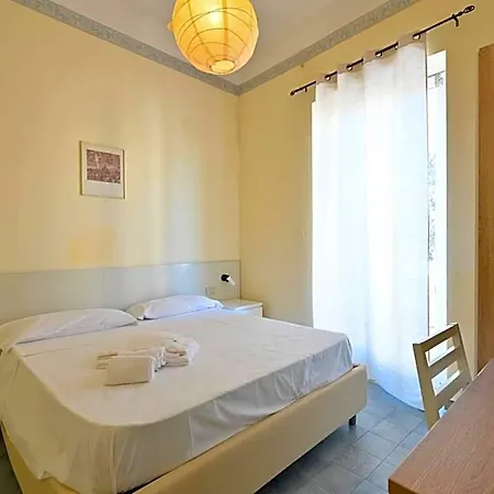 Hotel Diana