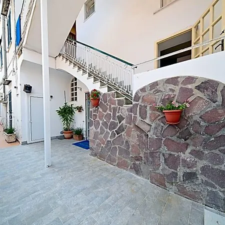 Diana Ischia