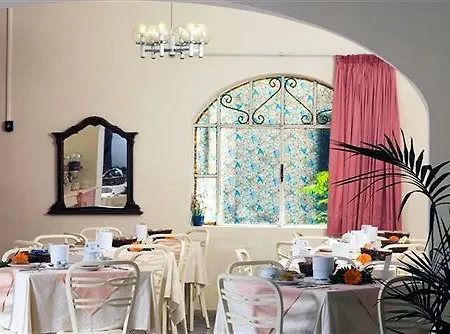Diana - & Hotel