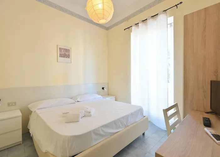 Diana - & Hotel Ischia