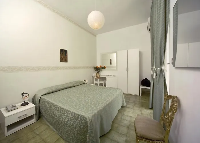 Diana - & Otel Ischia