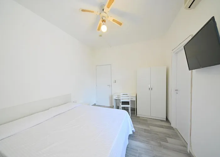 Otel Diana - & 3*