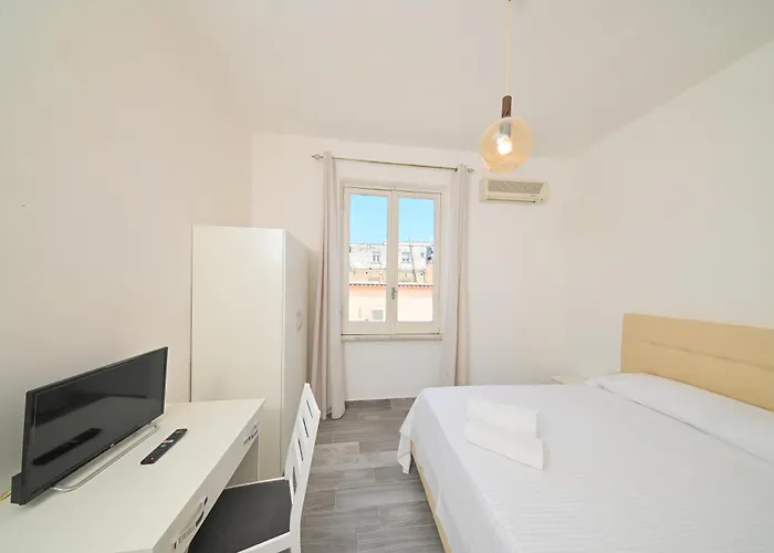 Otel Diana - & Ischia