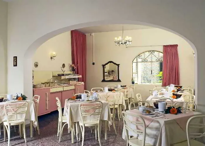 Diana - & 3* Ischia
